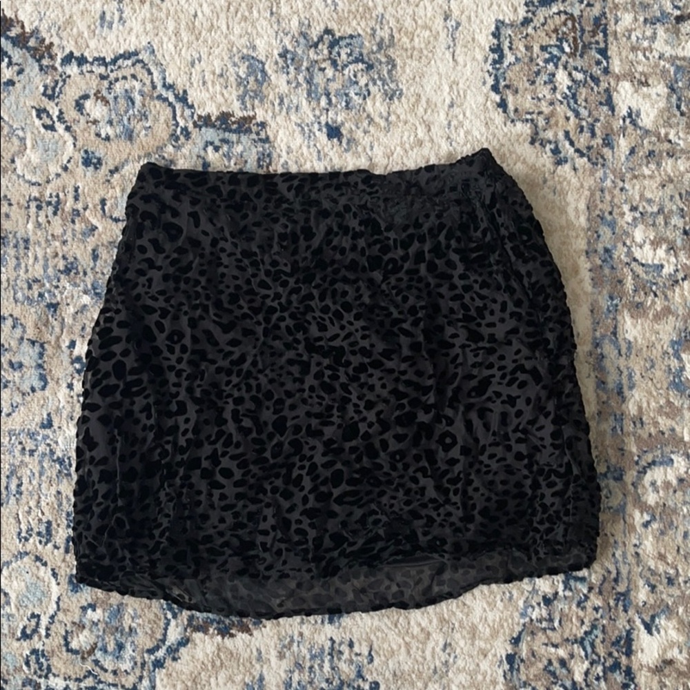 Sadie & Sage, black velvet, mini skirt